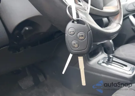 2013 Ford Fiesta Se из США, поврежденный, VIN 3FADP4BJ4DM136537